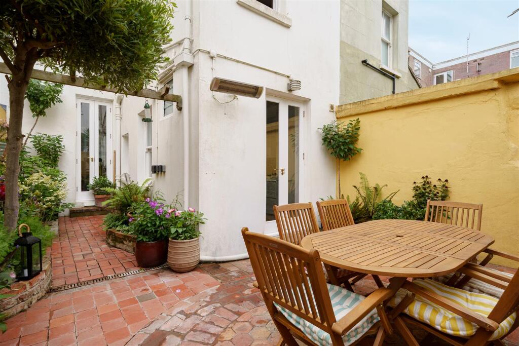 House in Brighton, Kemptown - More