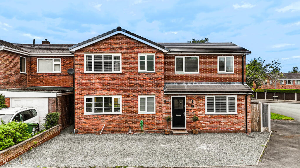Main image of property: Falna Crescent, Tamworth, Staffordshire, B79