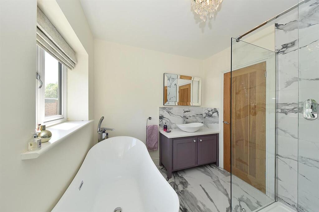 Bollin Grove, Prestbury, Macclesfield - View 4