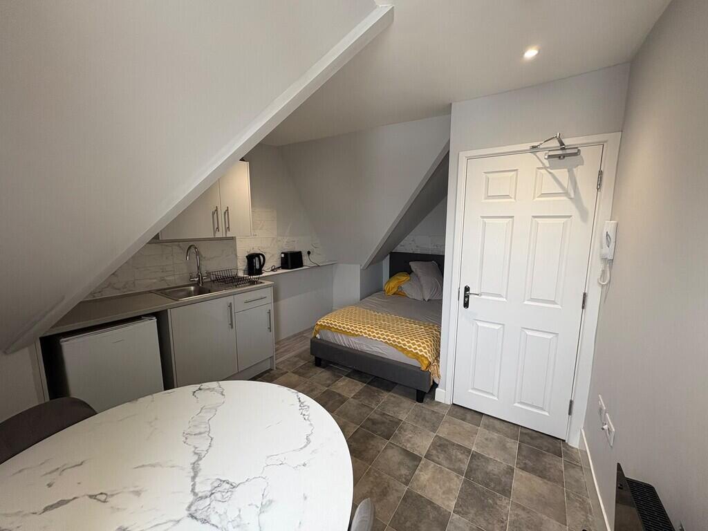 Main image of property: Kingston House, Netley Road