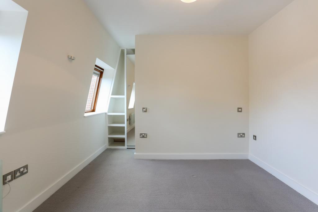 High Road, Whetstone, N20 - View 6