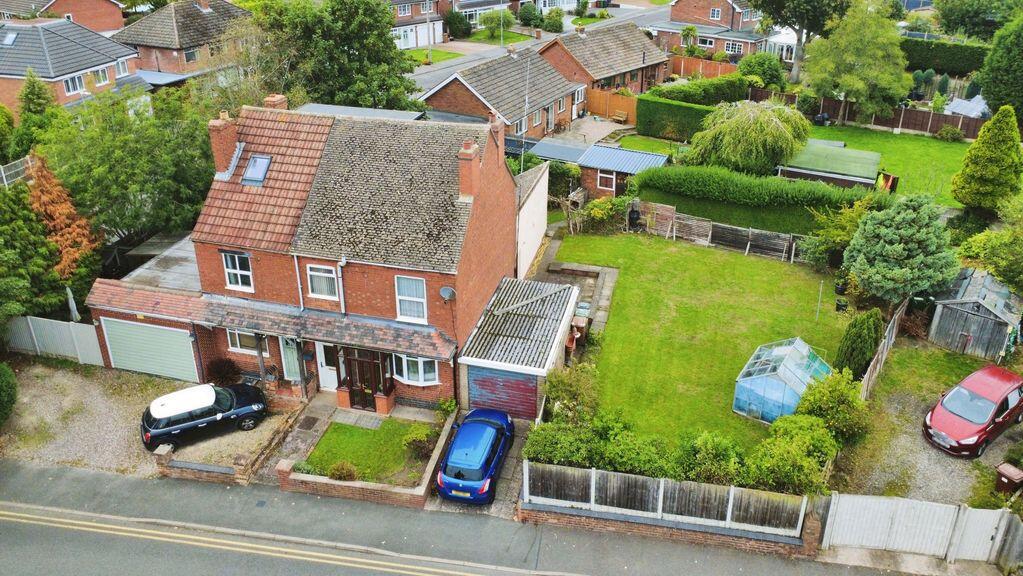 House in Walsall, Old Town, Heath End