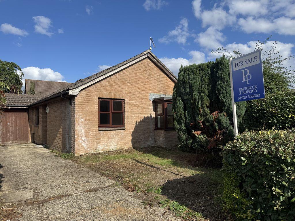3-bed detached on Shaw Drive, Sandford, Wareham, £300,000