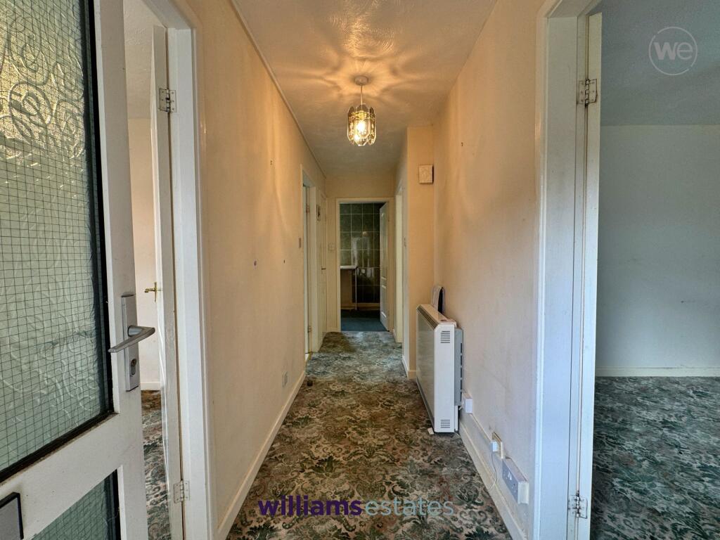 Plastirion, Towyn, LL22 photo 4