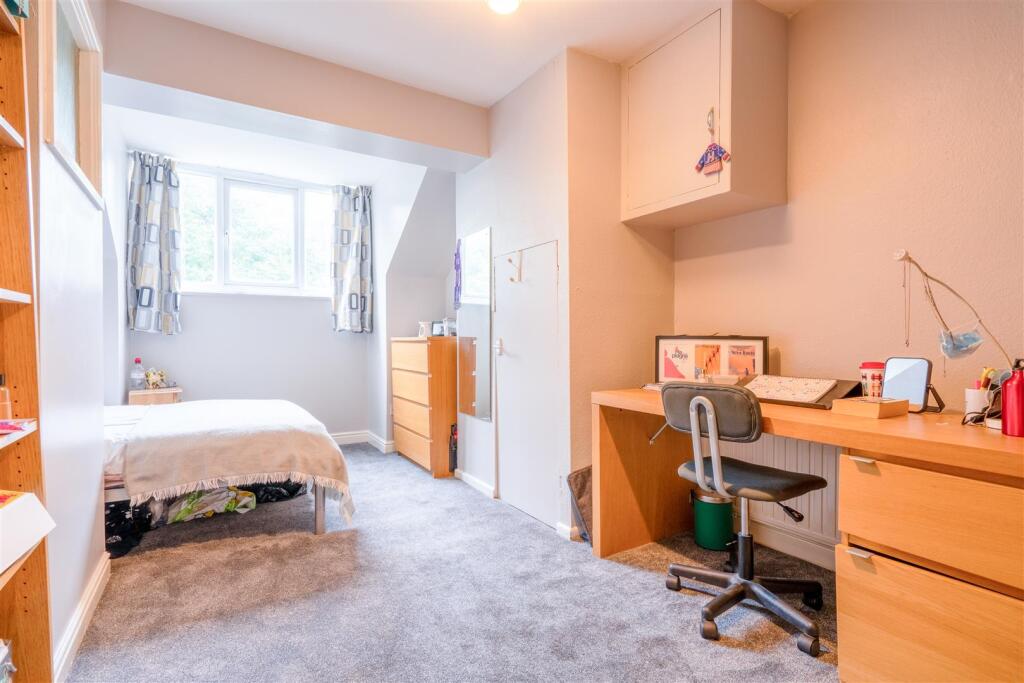 House in Sheffield - View 4