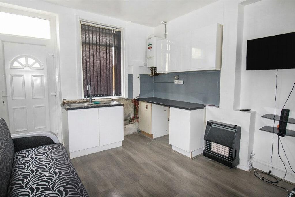 House in Bradford - View 3