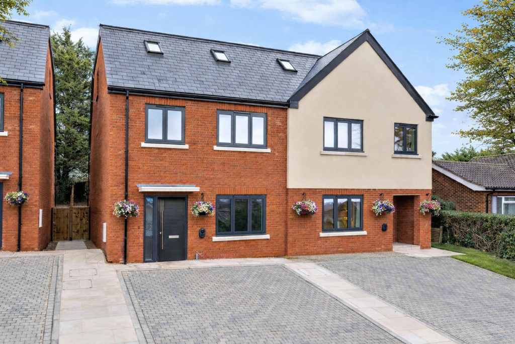 Main image of property: Plot 7, Ridgemount Gardens, off The Ridgeway, Enfield