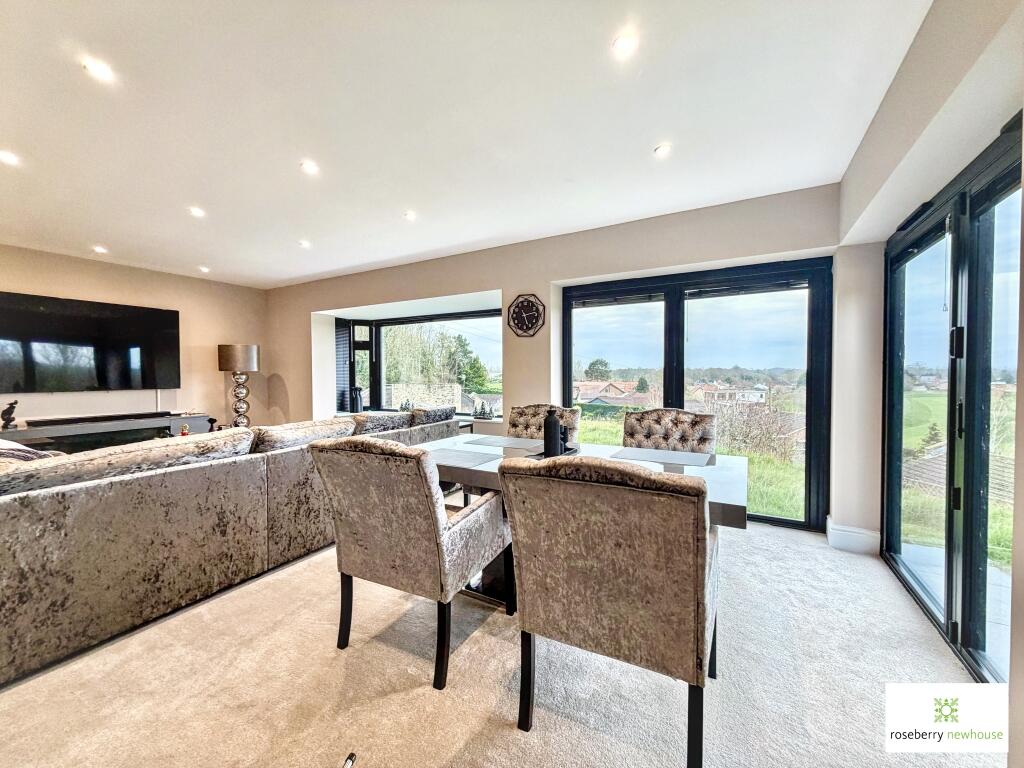 House in Neasham, Darlington - View 4