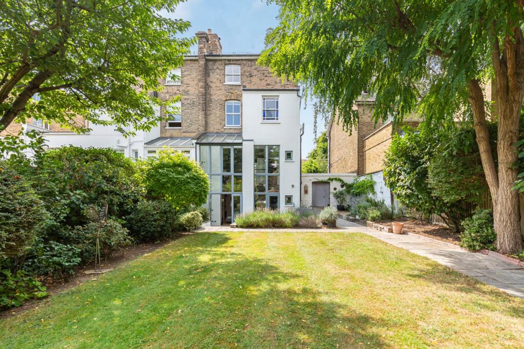 House in London - View 3