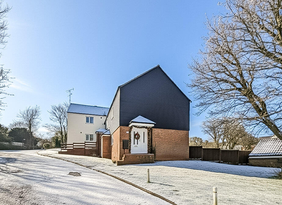 Main image of property: Leat Close, Sawbridgeworth, Hertfordshire, CM21