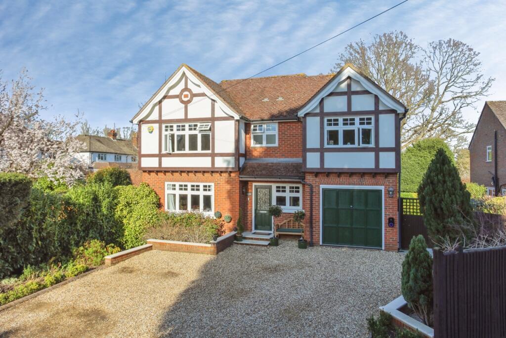 Main image of property: Yardley Close, Tonbridge, Kent, TN9