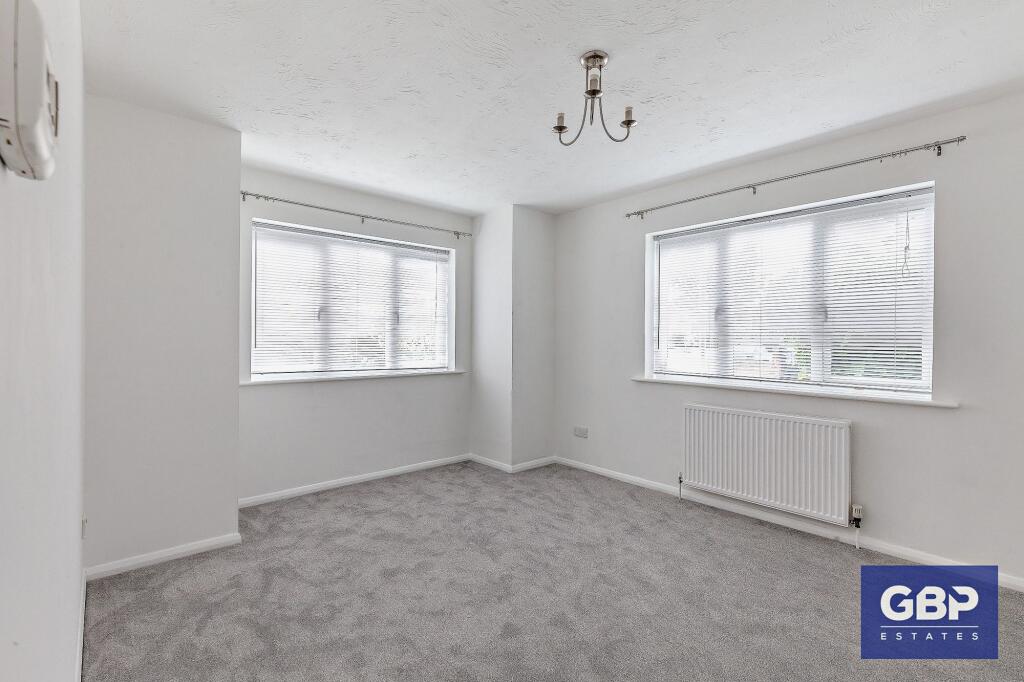 Poplar Street, Romford, RM7 photo 2