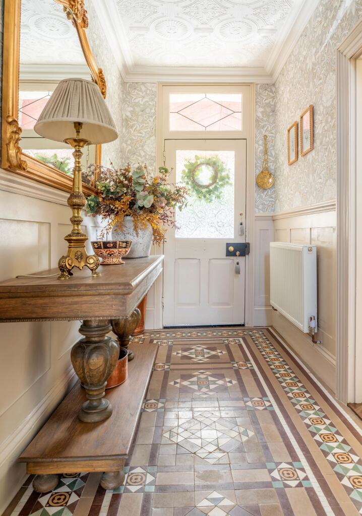 House in Clynderwen - More