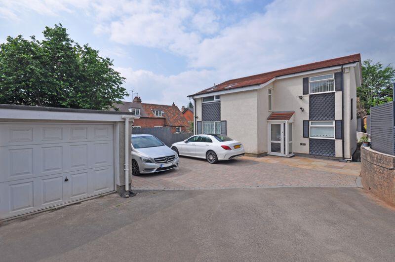 Main image of property: Detached Modern House, Oakfield Gardens, Newport