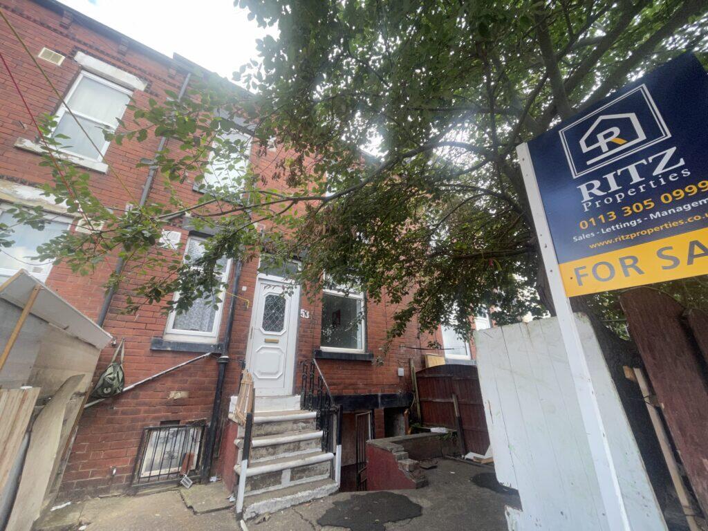 Main image of property: Sandhurst Terrace, Leeds, LS8