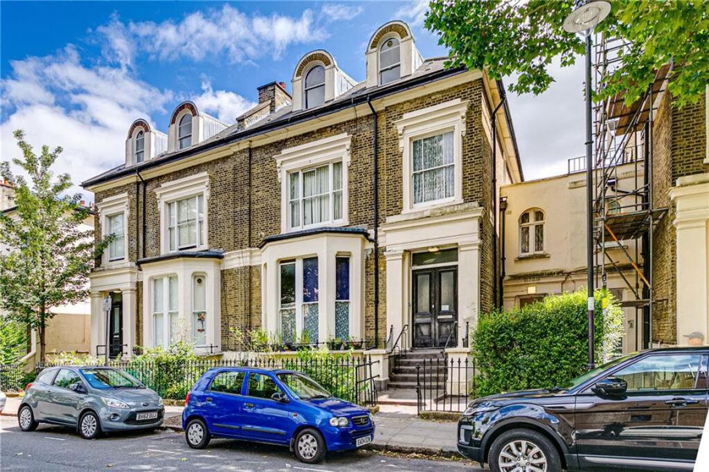 Main image of property: Pemberton Gardens, St John's Grove Conservation Area