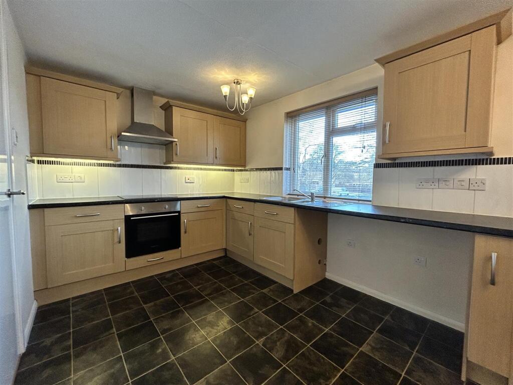 Southmead , Chippenham photo 2
