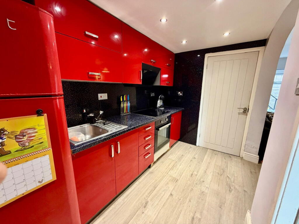 Apartment in Newport, Barnardtown, St. Julians - View 3