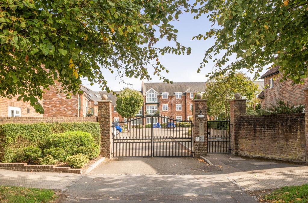 Apartment in Chichester, East Broyle - View 5