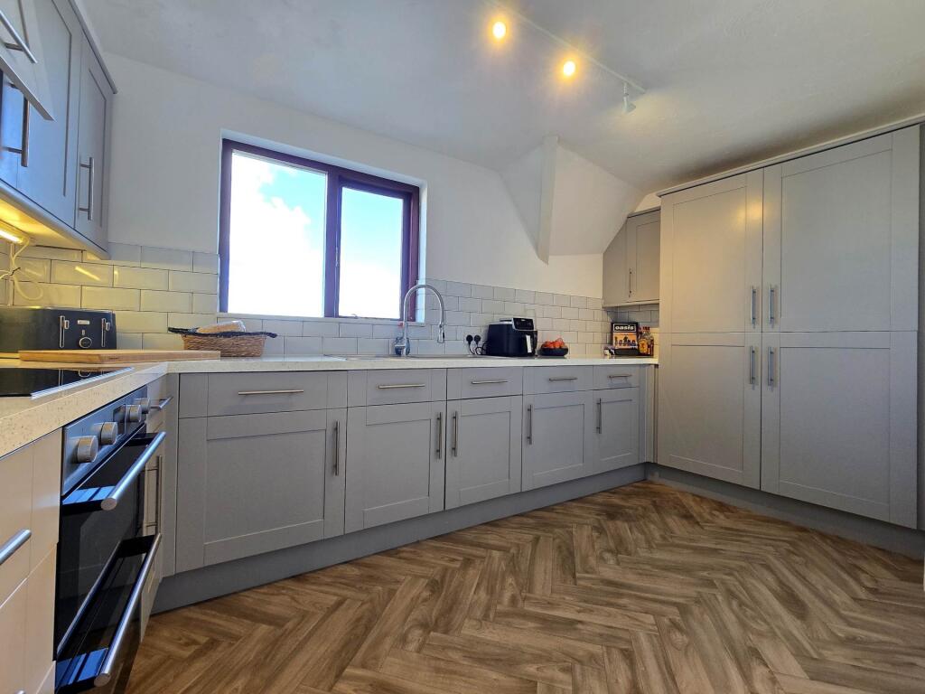Trelawney Court, Diddywell Road, Northam photo 3