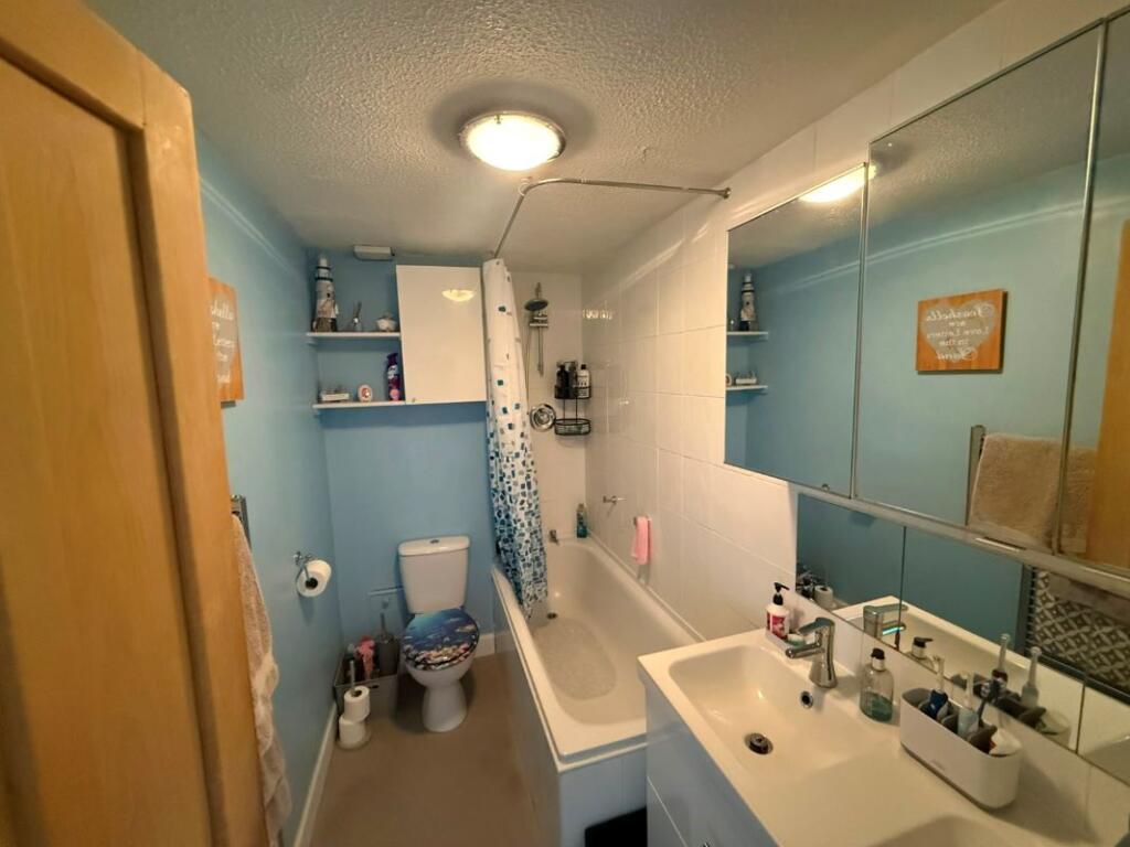 Apartment in Kirkcaldy, Perth and Kinross - More