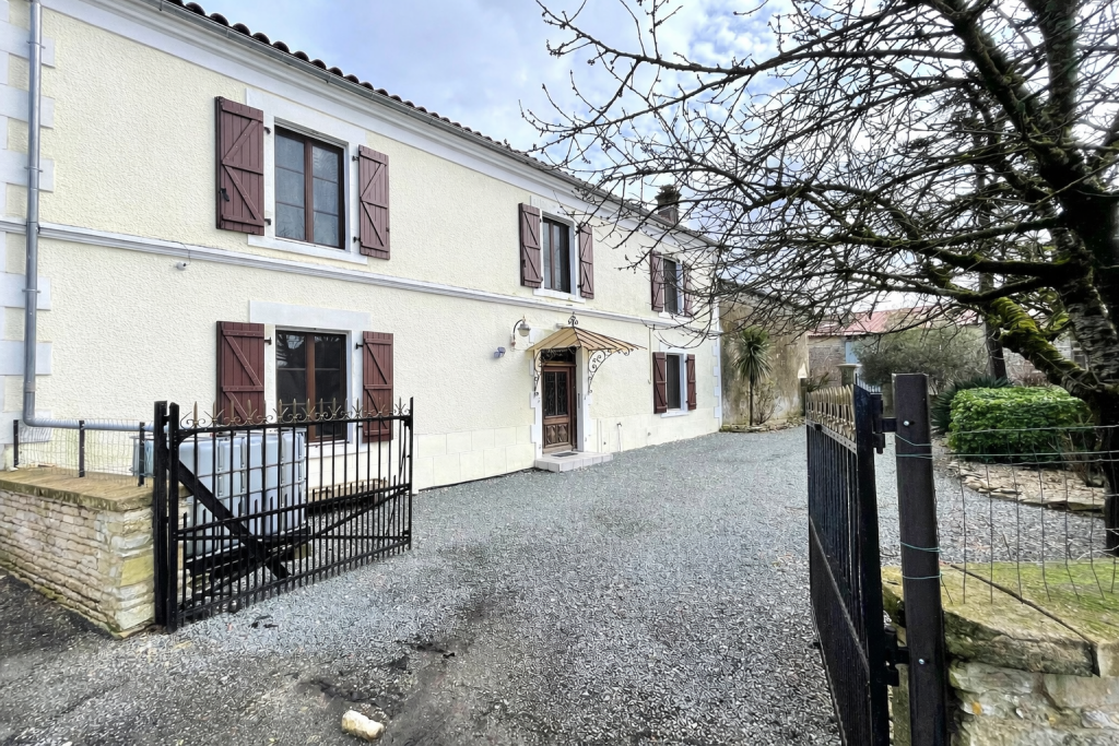 Main image of property: Poitou-Charentes, Deux-Sèvres, Villemain