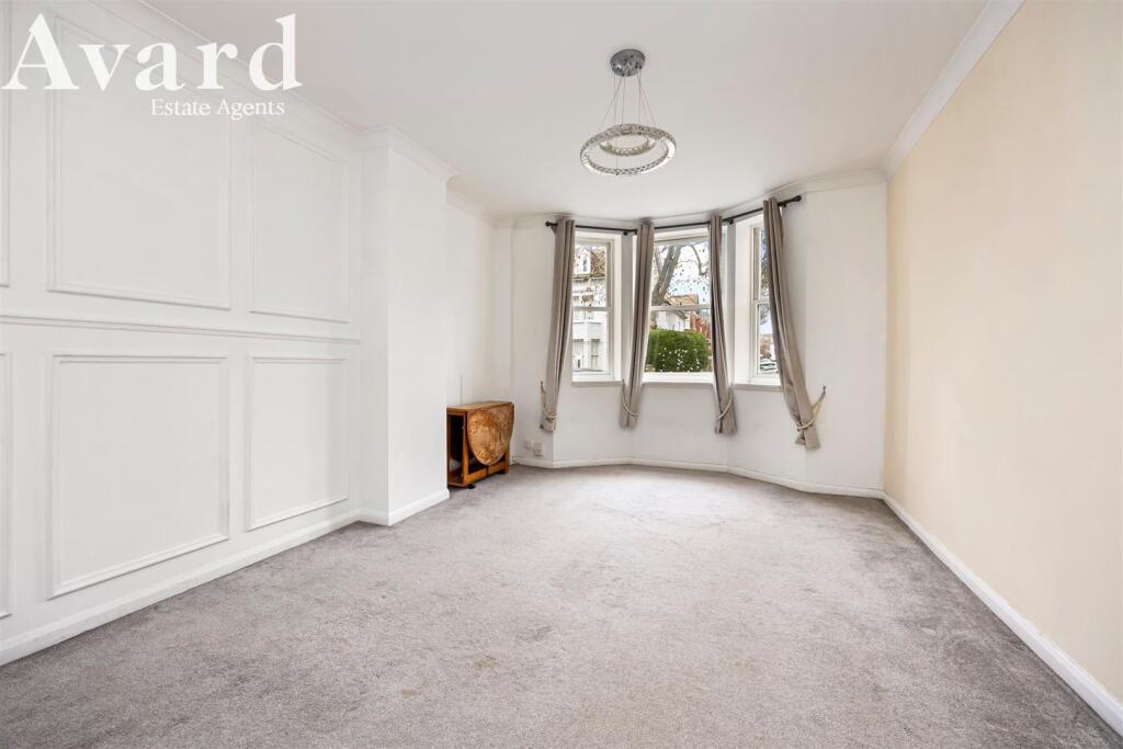 1-bed flat on Springfield Road, Brighton, £200,000