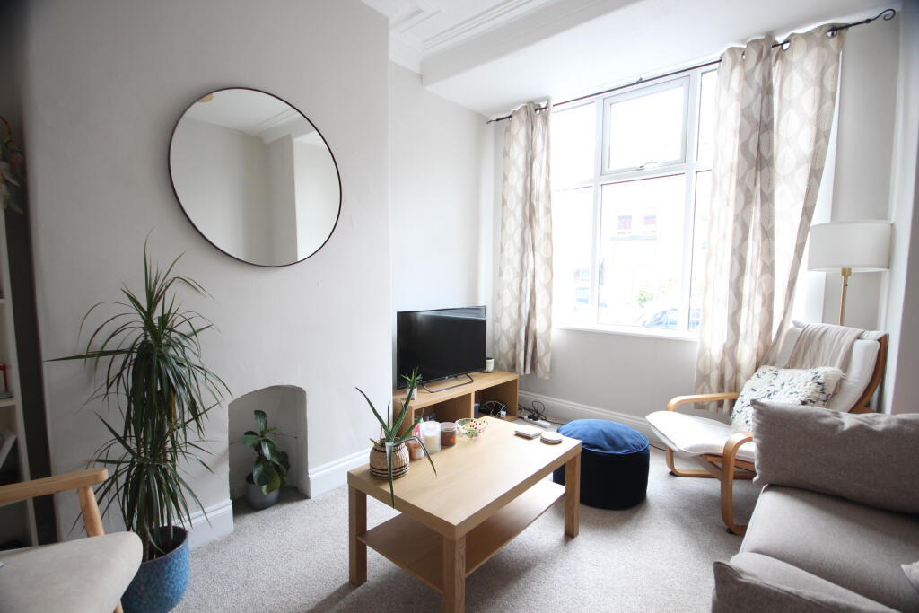 Main image of property: Greenwood Mount, Meanwood, Leeds, LS6 4LG