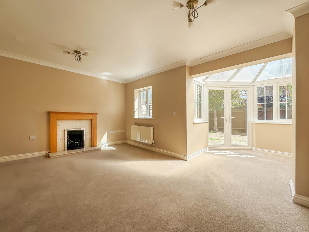Myrtle Drive, Burwell, Cambridgeshire photo 4