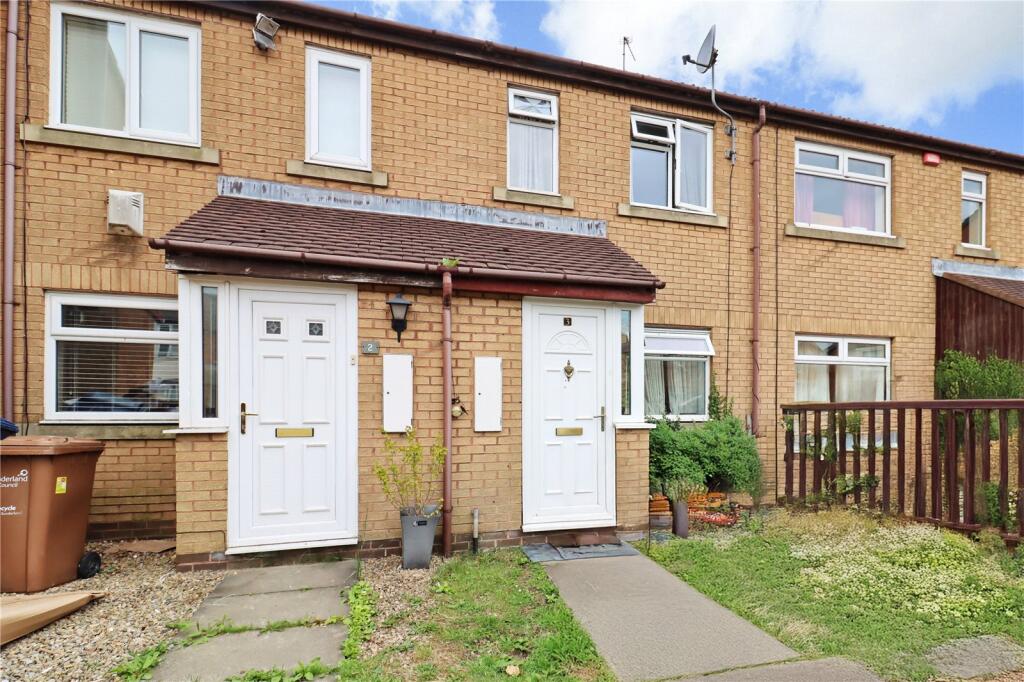 3-bed terraced on 4, The Leazes, £90,000