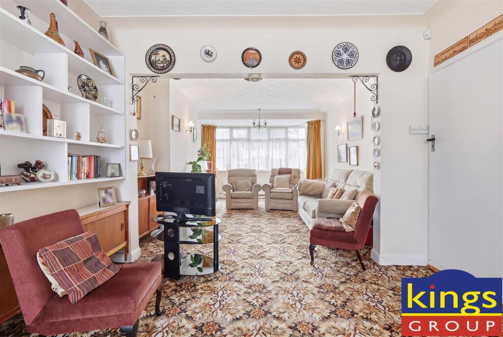 House in London - View 2