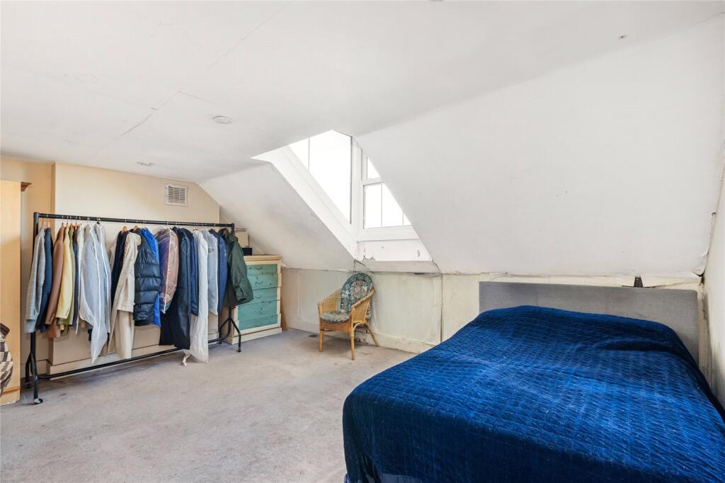 Knights Hill, West Norwood, SE27 photo 5