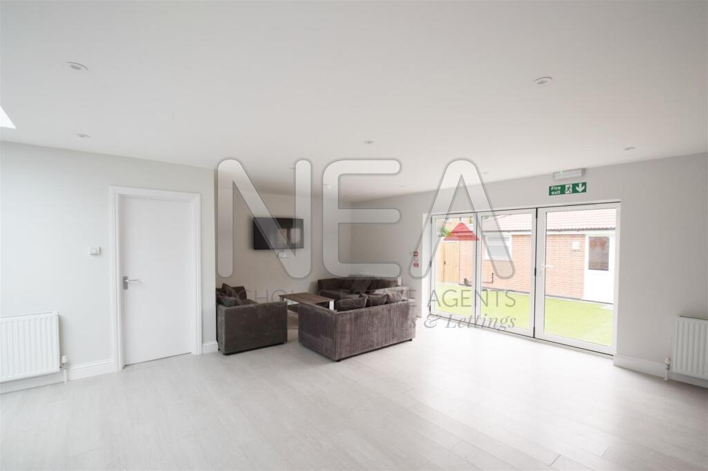 St. Johns Road, Caversham, Reading - View 5