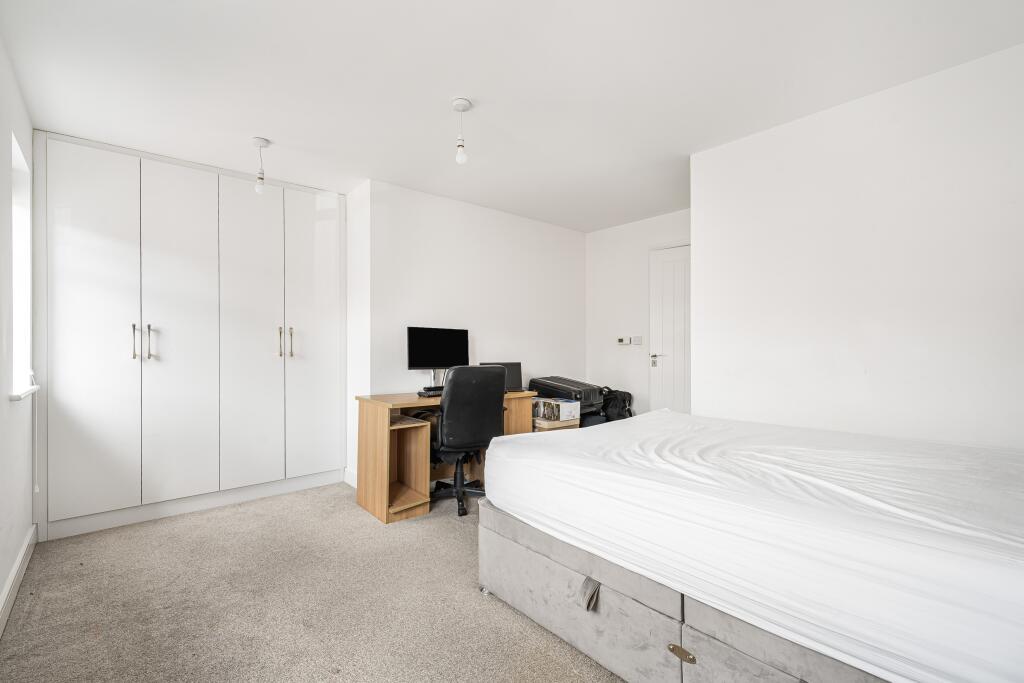 Additional image 7 of Falcon Way, St Albans, AL4