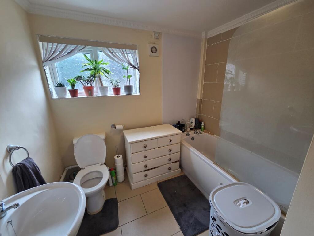 Additional image 91 of Oak Court, Harrison Road, Four Oaks, Sutton Coldfield, West Midlands, B74 4JL