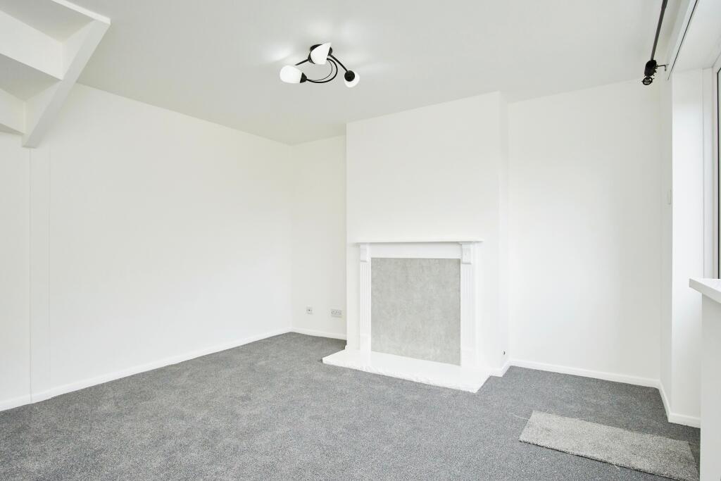 House in Portsmouth - View 2