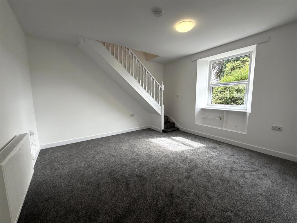 Apartment in Plymouth - View 3