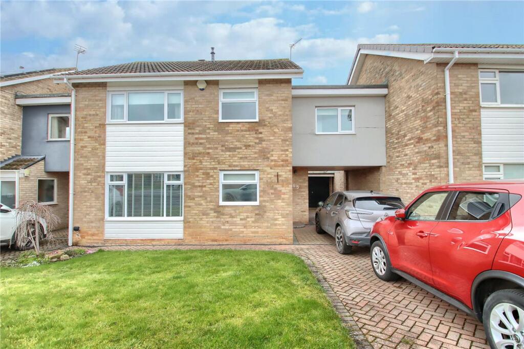 4-bed detached on The Larun Beat, Yarm, TS15, £369,000