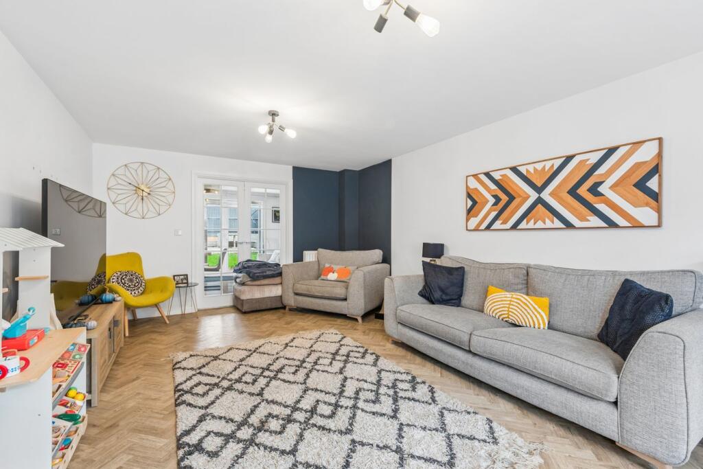 House in Shefford, Central Bedfordshire - View 3