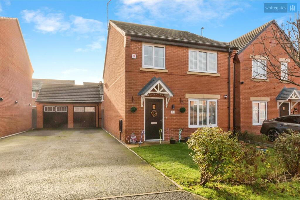 4 bed detached - Little Meadow Place, Shavington, Crewe, Cheshire, CW2 image 2