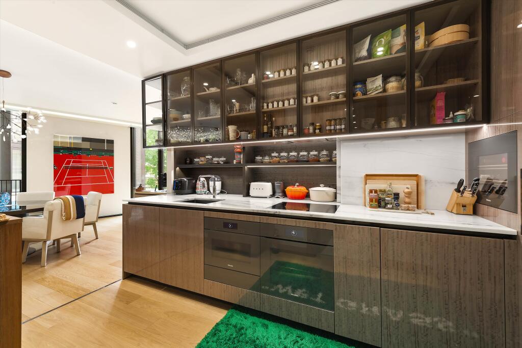 Apartment in London, Knightsbridge - View 3