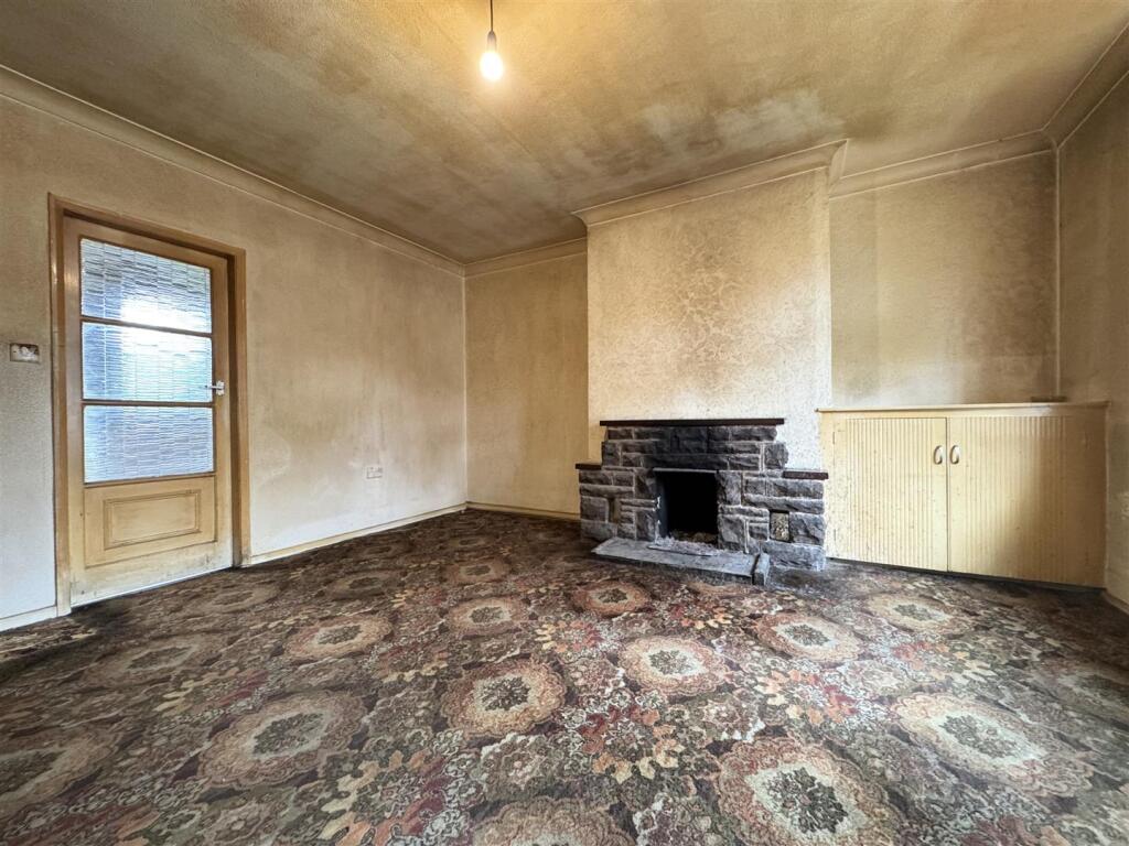 House in Huddersfield, Kitchenroyd, Scissett - View 5