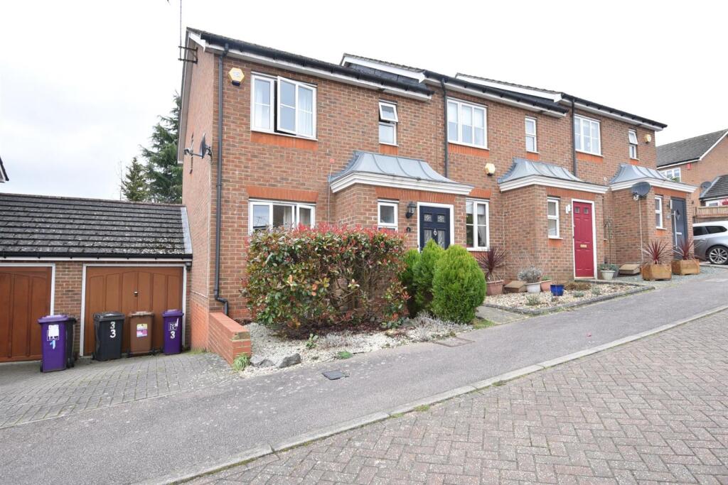 Main image of property: Pentland Rise, Stevenage