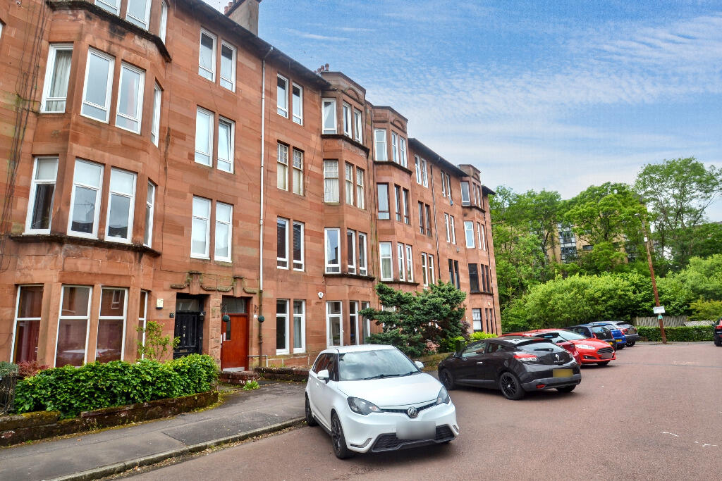 Main image of property: 0/2 37 Cartha Street, Shawlands, Glasgow, G41 3HH