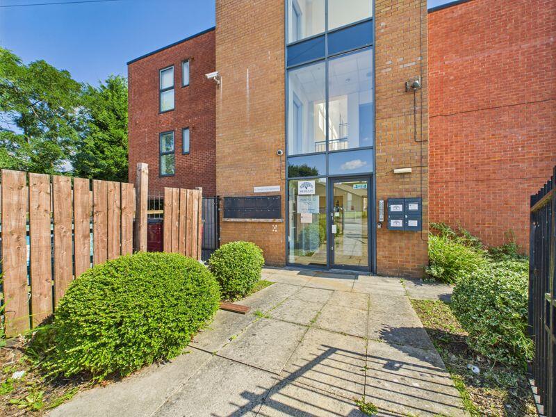 Main image of property: Broadway, Chadderton, Oldham, OL9