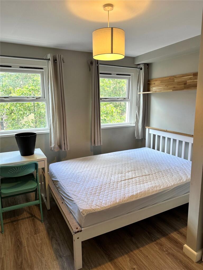 5 bedroom apartment for rent