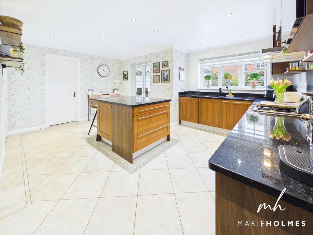 House in Preston, Walton Park, Lostock Hall - View 2