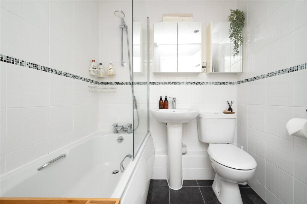 Additional image 8 of Carlbury Close, St. Albans, Hertfordshire