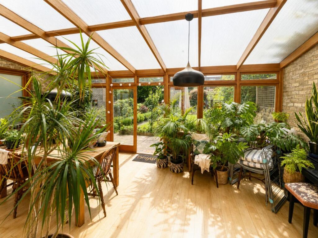 Apartment in London - View 2