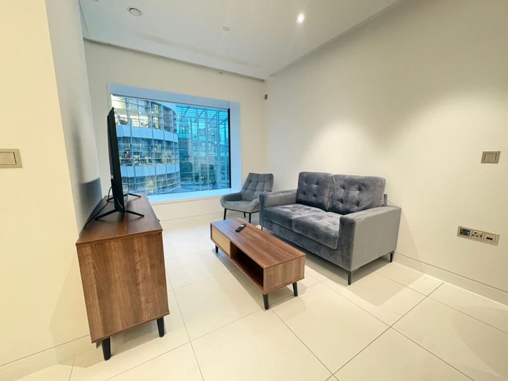 Apartment in London, City of London - View 4